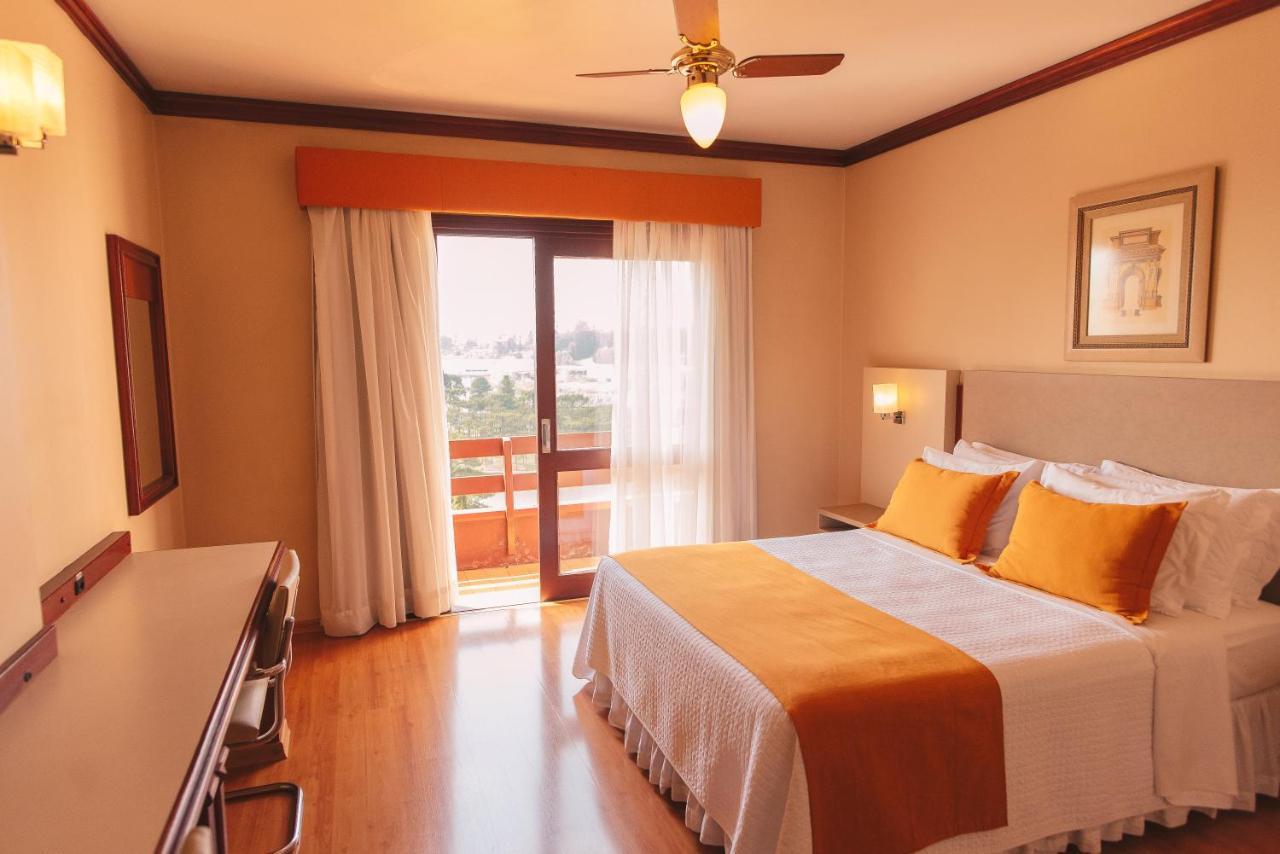Renar Hotel