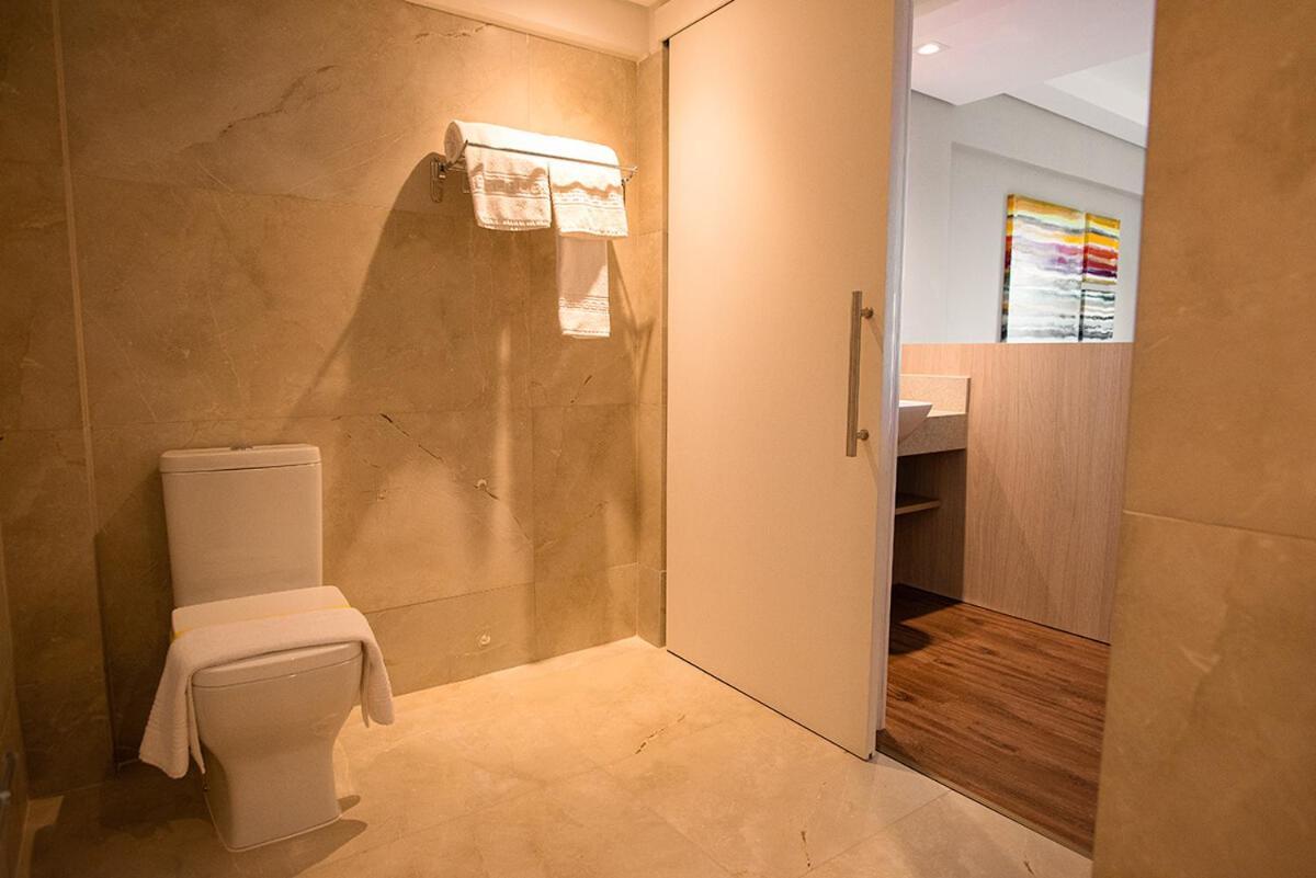 Renar Hotel